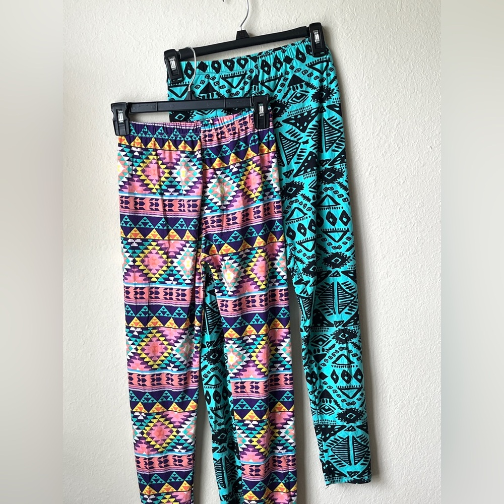 Colorful set of Geometric Leggings